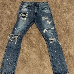32x33 Men's Distressed Denim Jeans